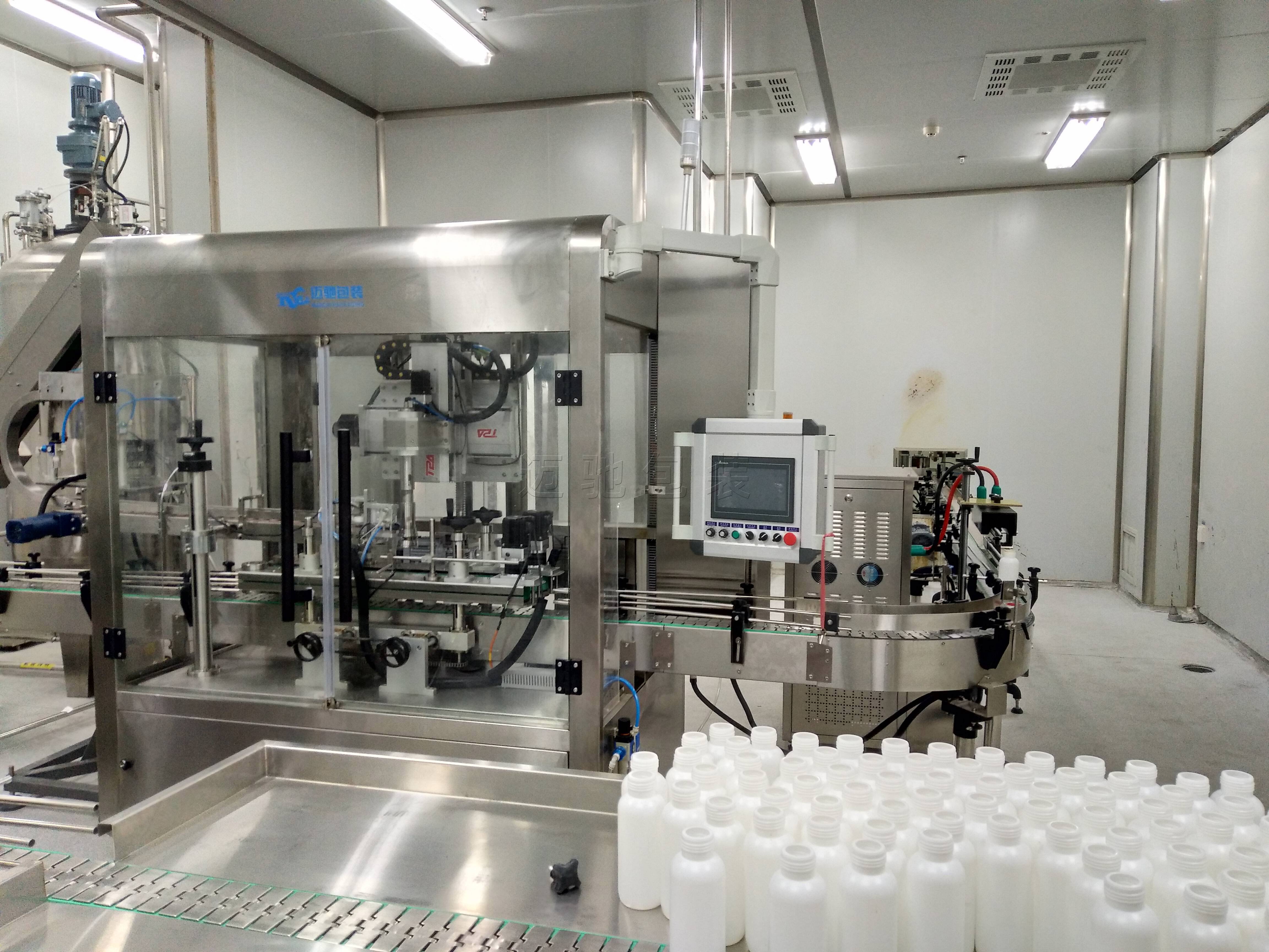 液體灌裝機客戶現場圖片